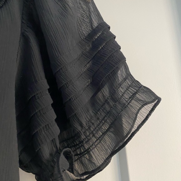 Shear black guess blouse - Picture 4 of 5